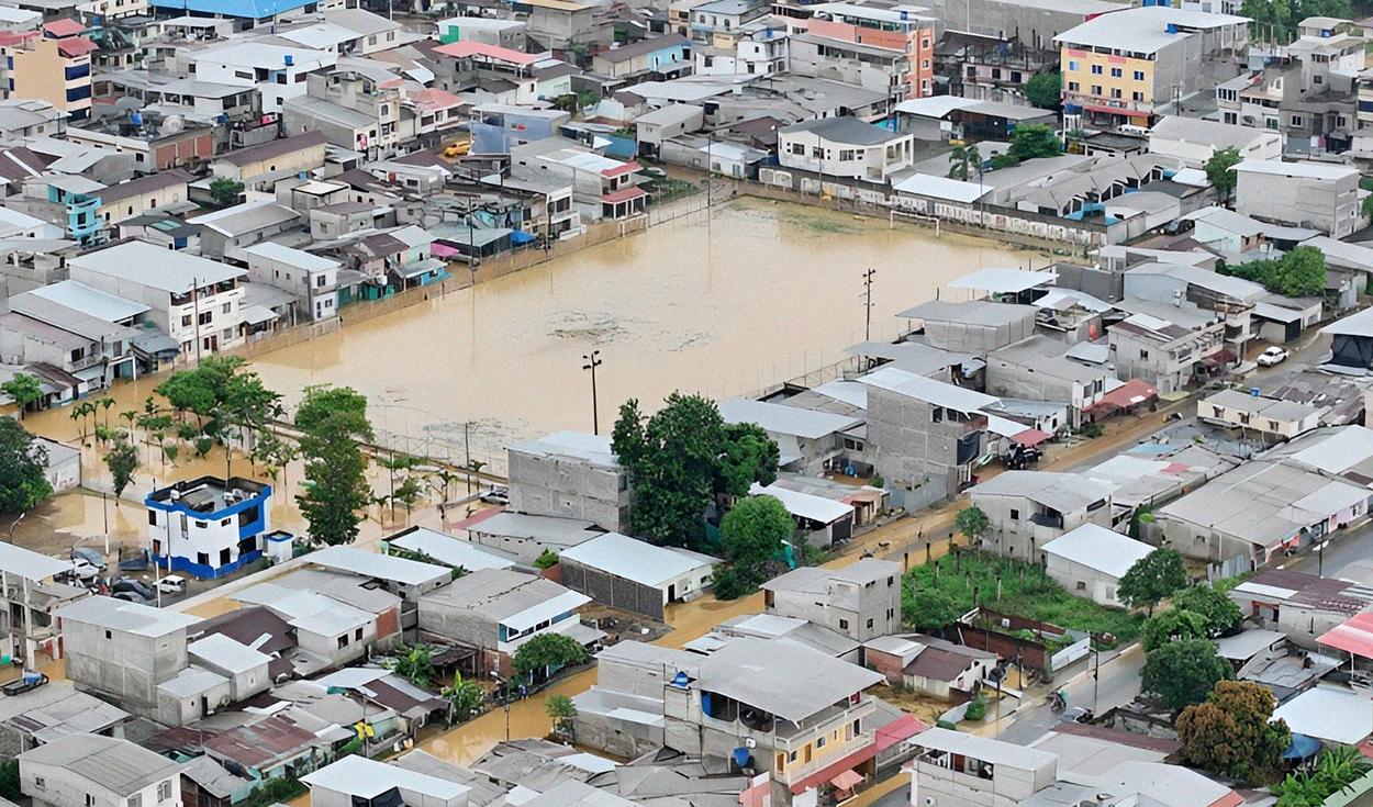 Siete ríos desbordados y más de 23.000 afectados en Ecuador en medio de la emergencia por el fenómeno de El Niño
