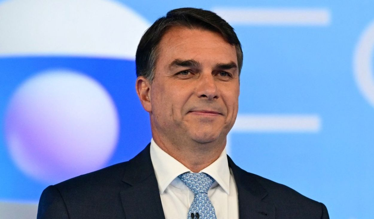 Flávio Bolsonaro se declara el "verdadero presidente electo de Brasil" tras perder las elecciones frente a Lula da Silva
